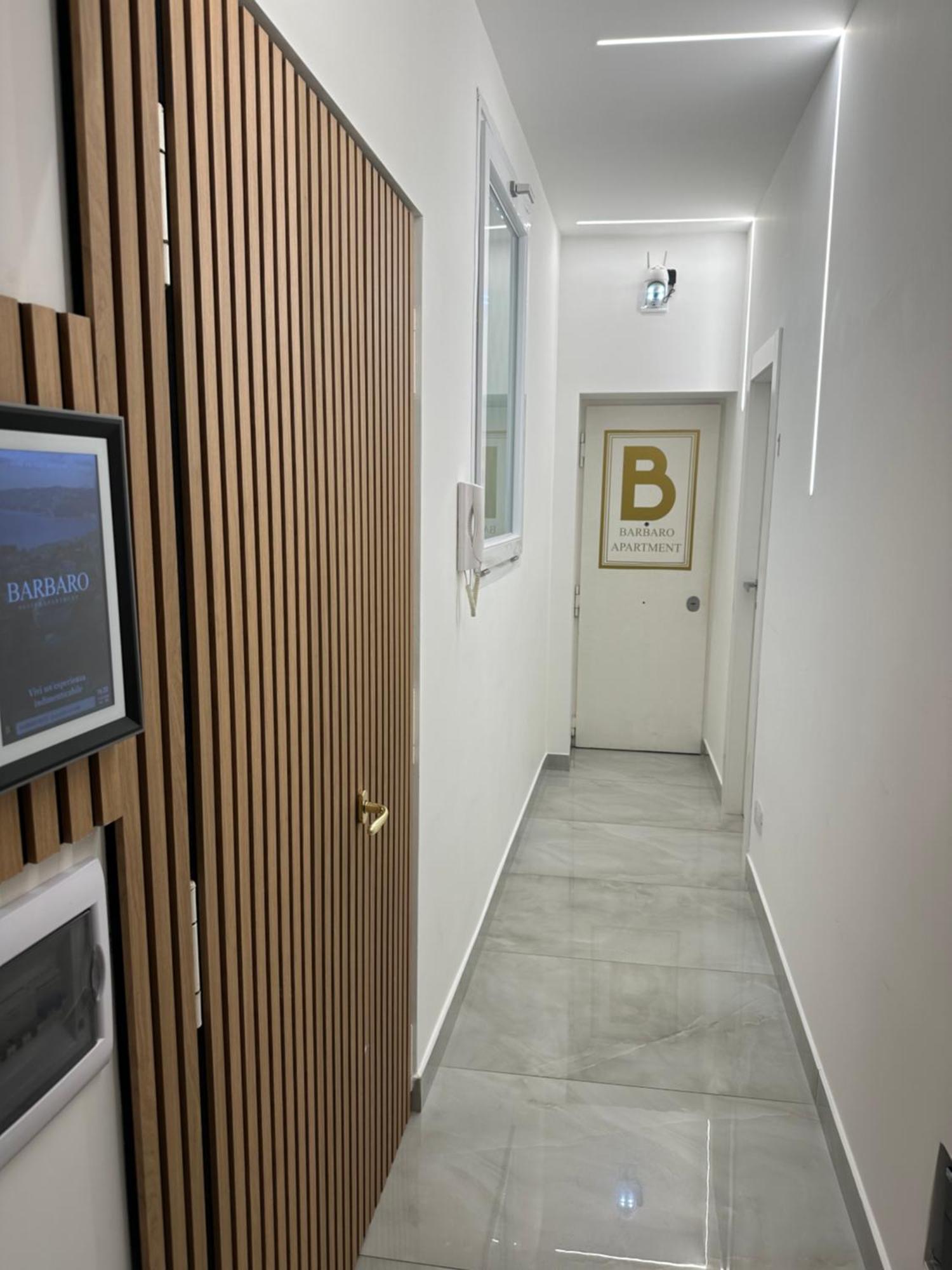 نابولي Barbaro Suite & Apartment المظهر الخارجي الصورة